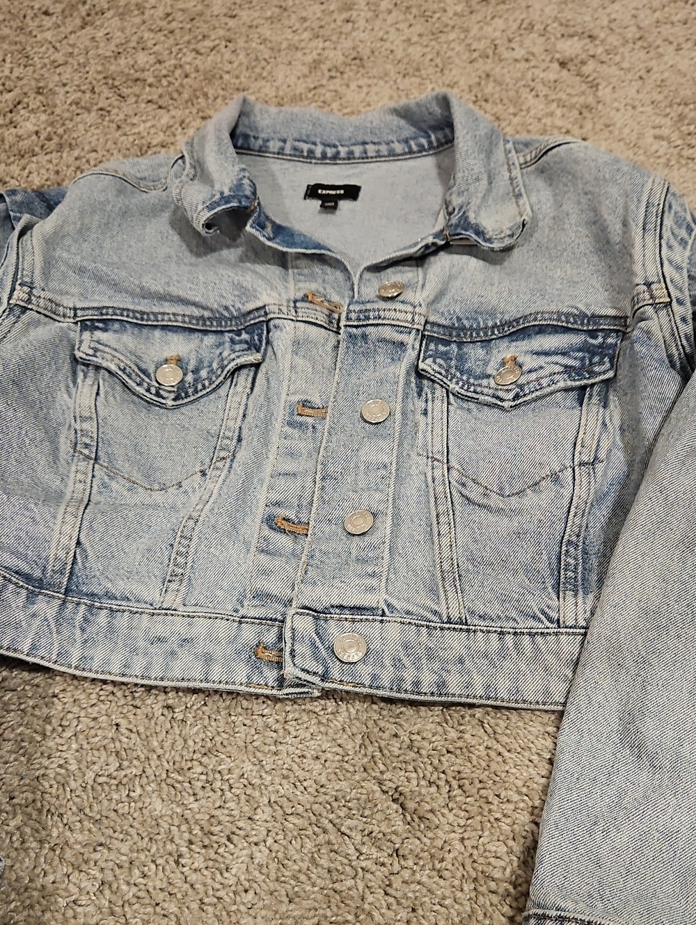 Express Cropped Light Wash Denim Jacket - Light Blue